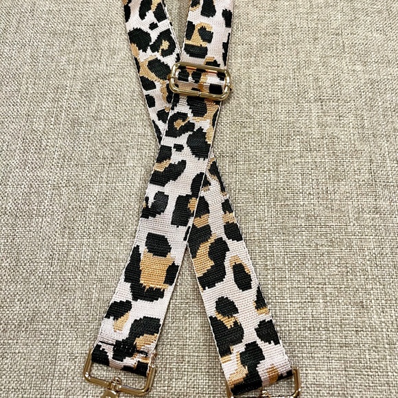 Guitar Straps Crossbody Bag Strap NWOT Leopard Print 🎁 Gift Ready - Picture 3 of 5